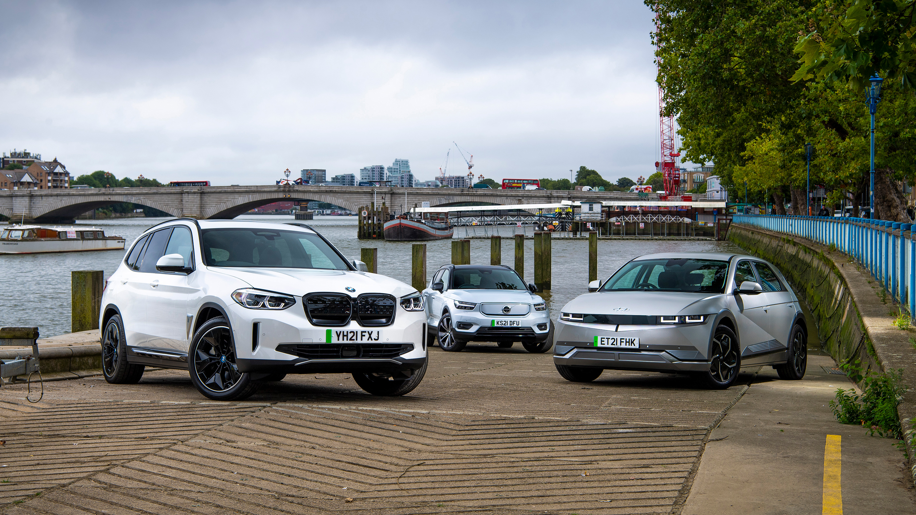 BMW iX3 vs Ioniq 5 vs Volvo XC40 Recharge 