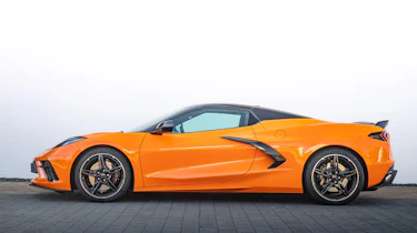 Chevrolet Corvette Convertible - side roof up