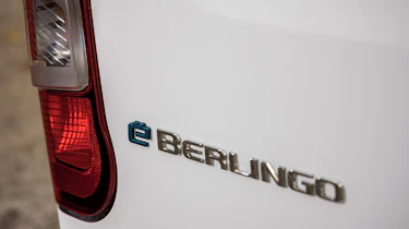 Citroen e-Berlingo - rear badge