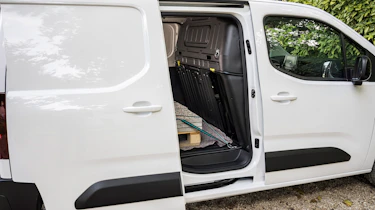 Citroen e-Berlingo - side door