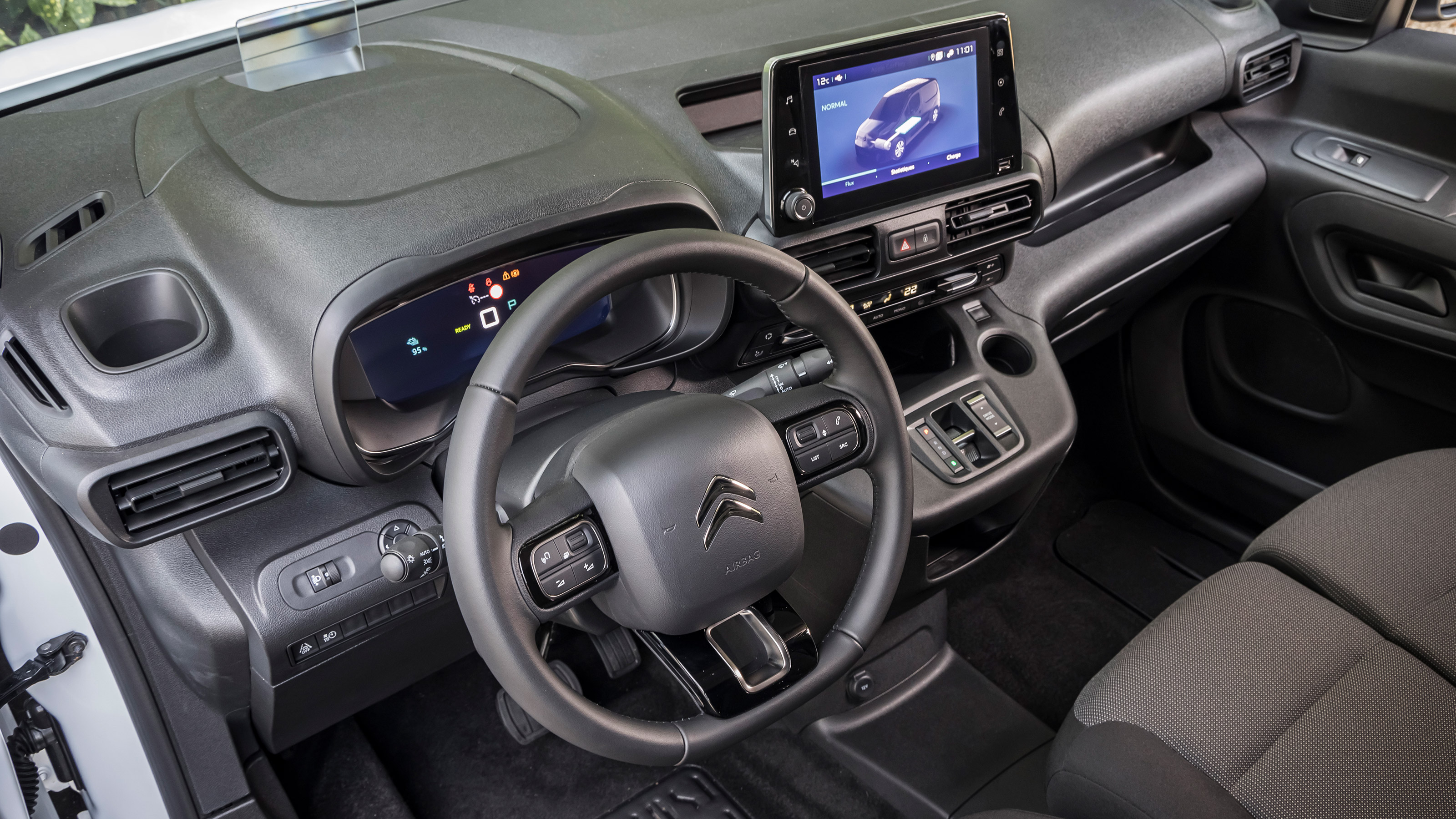 Citroen e-Berlingo - dash