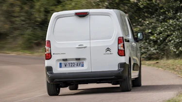 Citroen e-Berlingo - rear cornering
