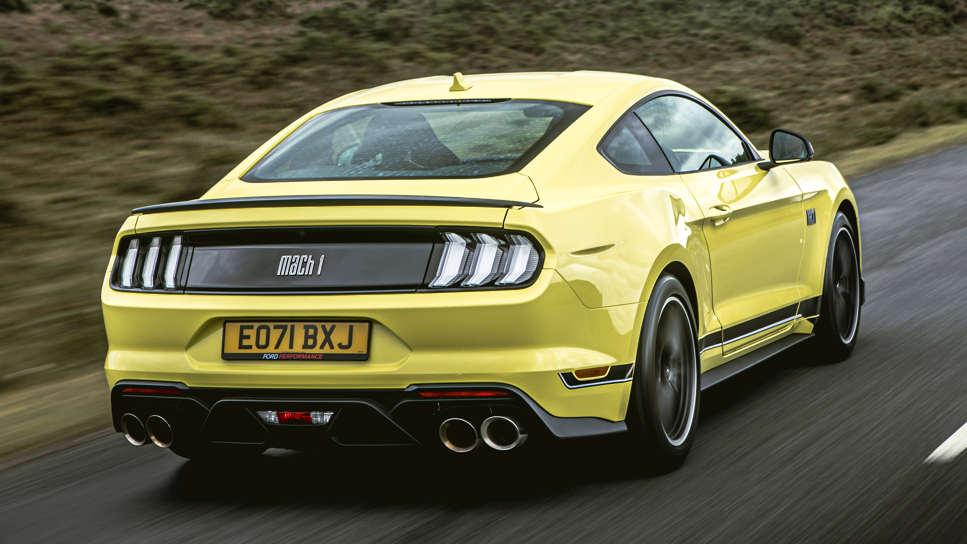 Ford Mustang Mach 1 - rear