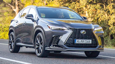 Lexus NX - front