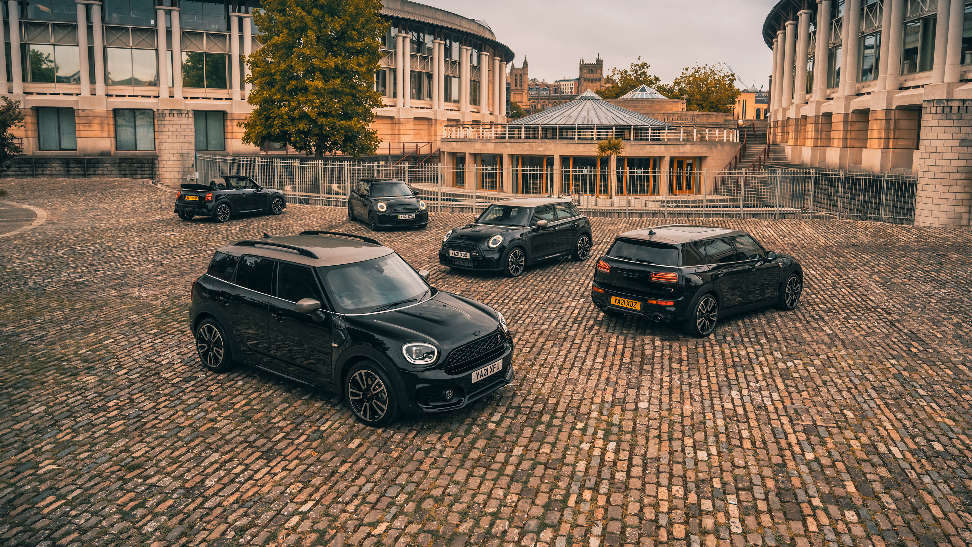 MINI hatch shadow edition - group