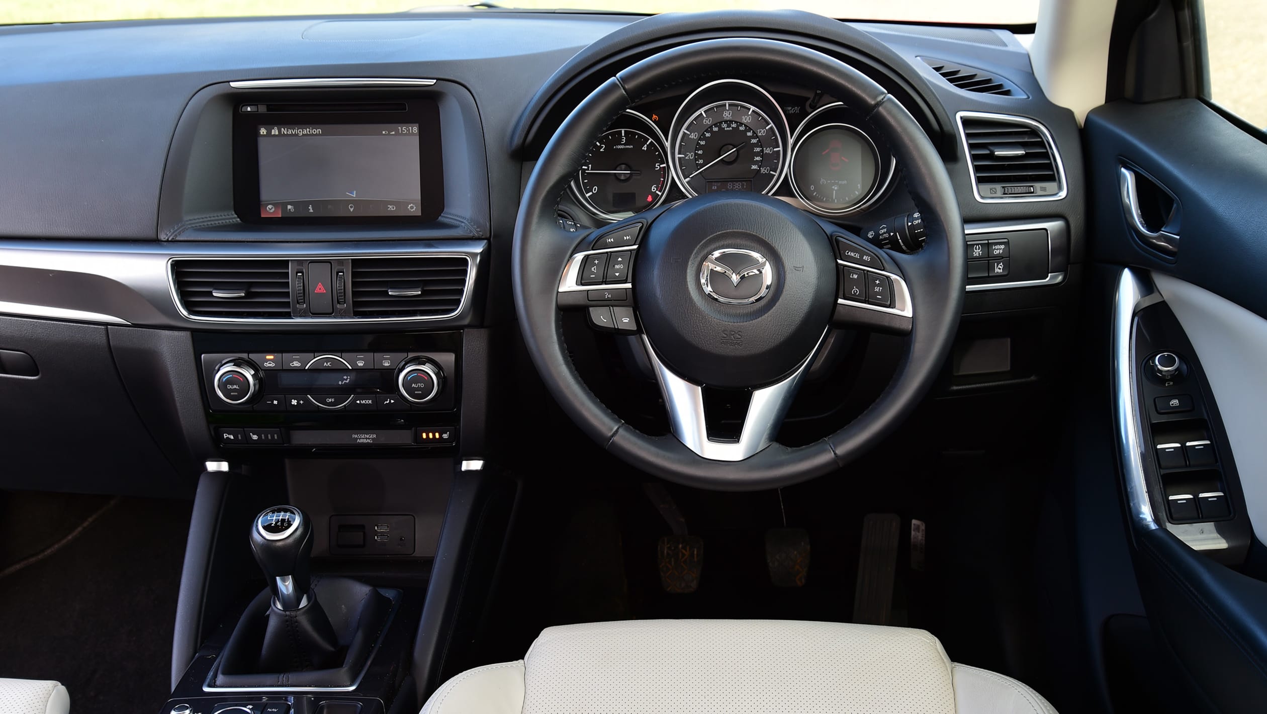 Mazda CX-5 - interior