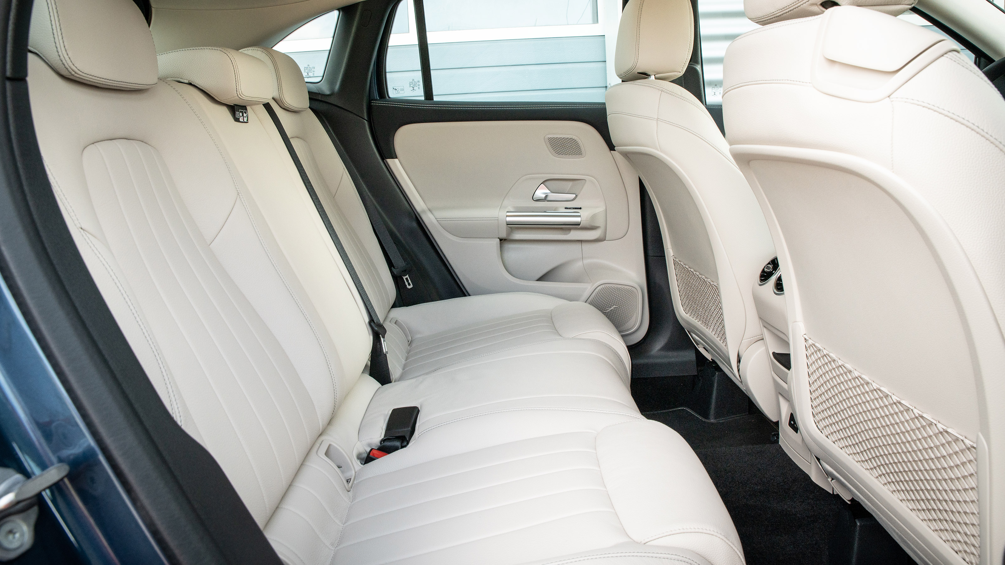 Mercedes EQA - rear seats