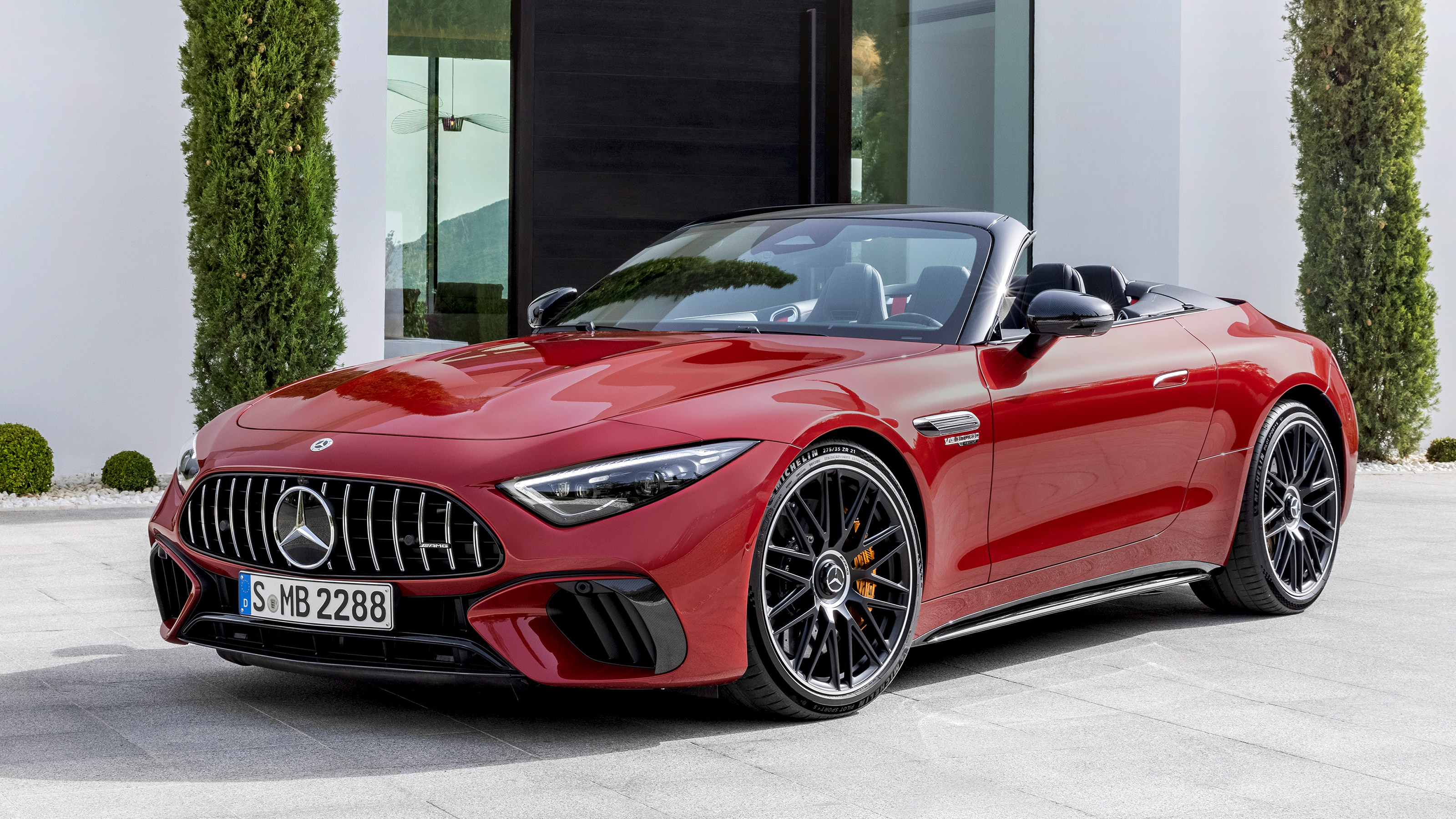 Mercedes SL - front static