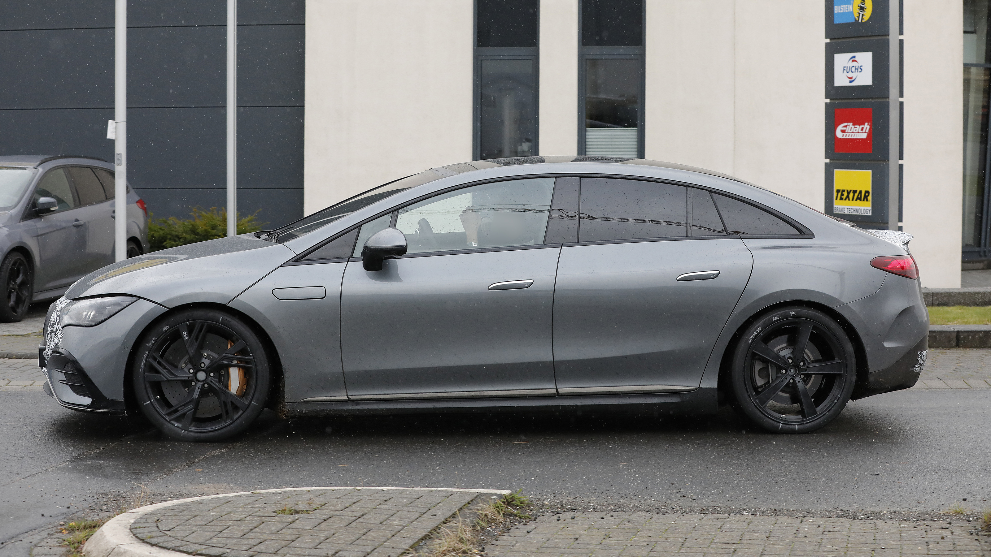 Mercedes-AMG EQE - side