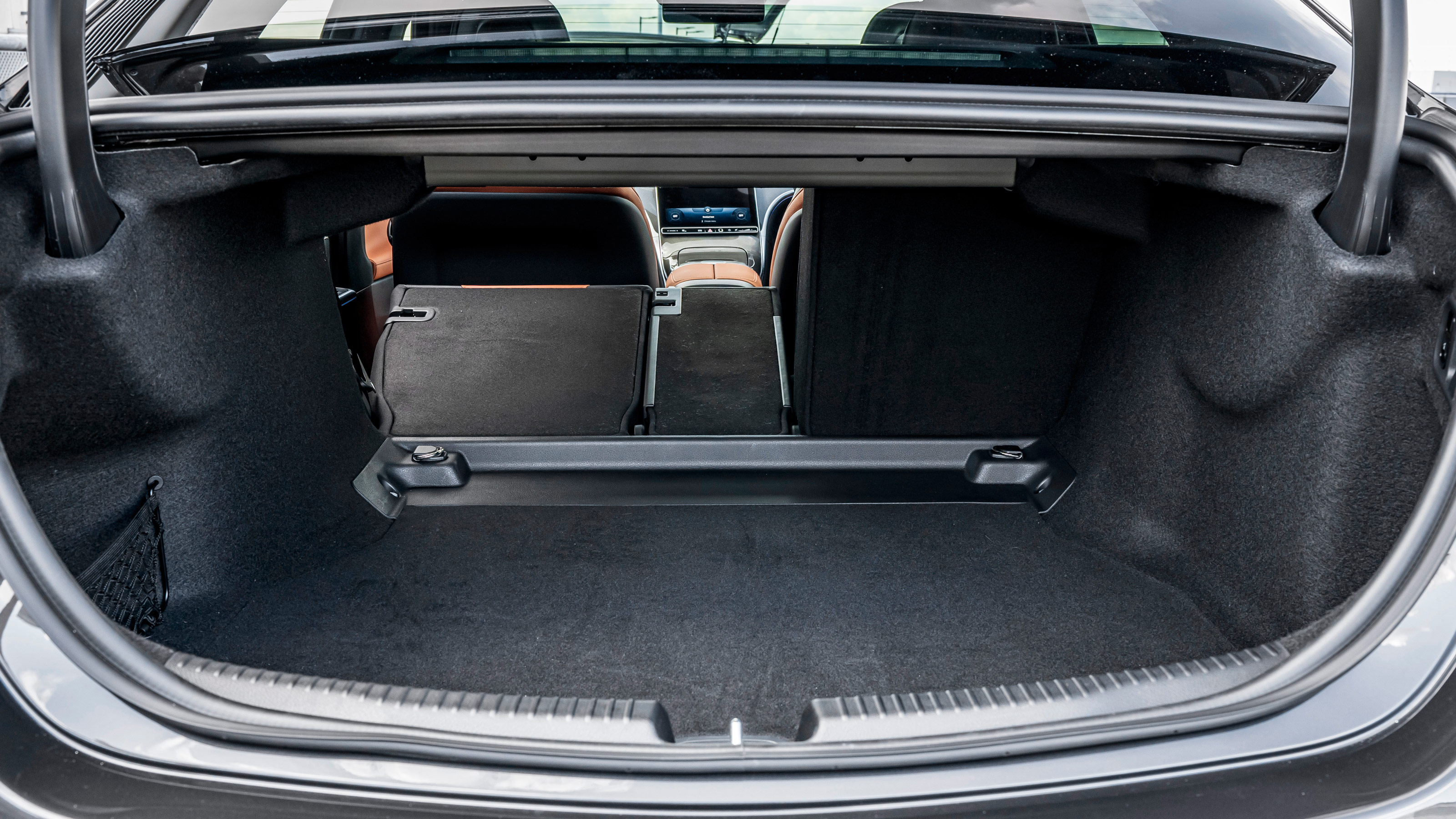 Mercedes C-Class - boot