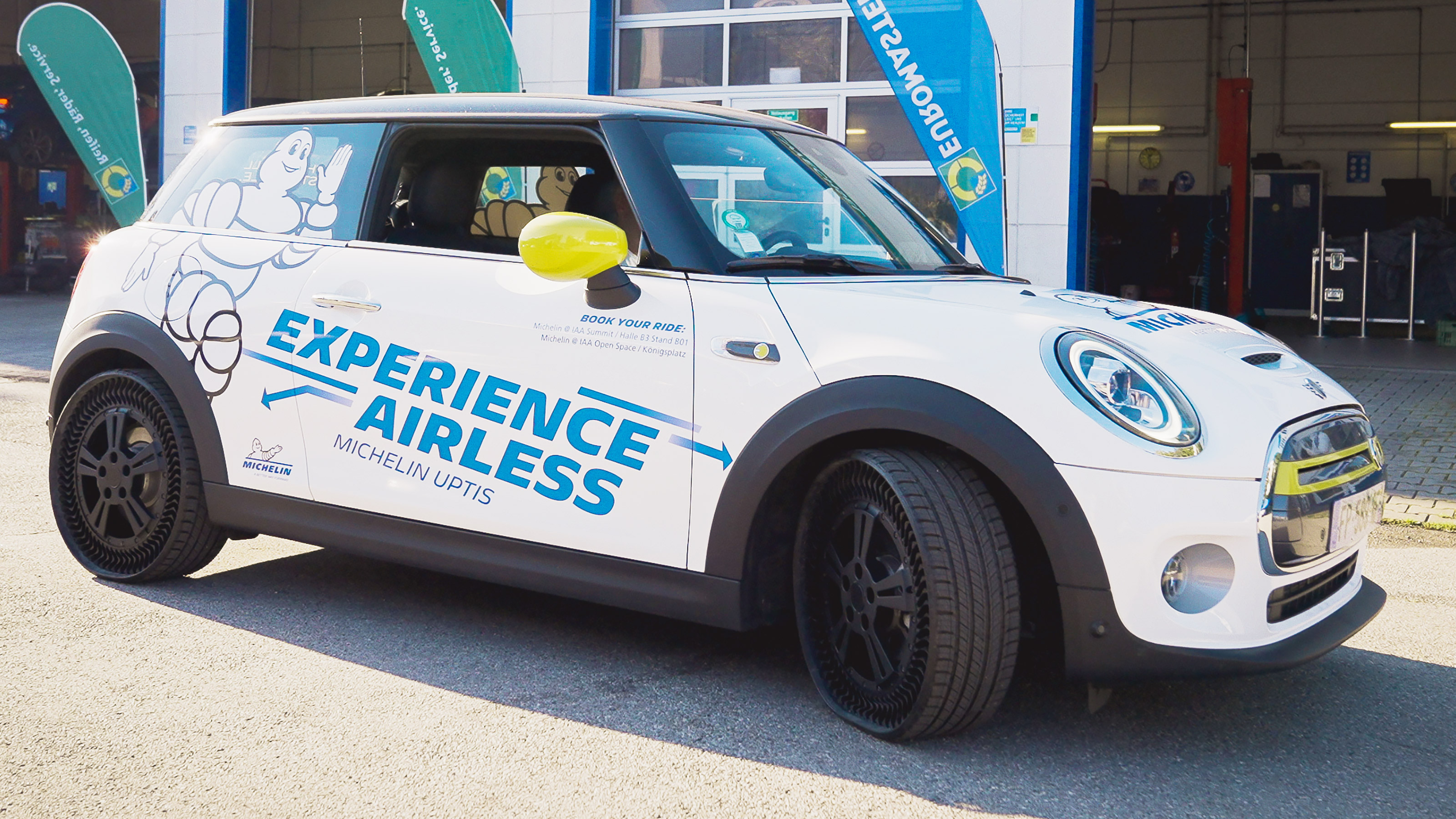 Michelin Uptis - MINI front