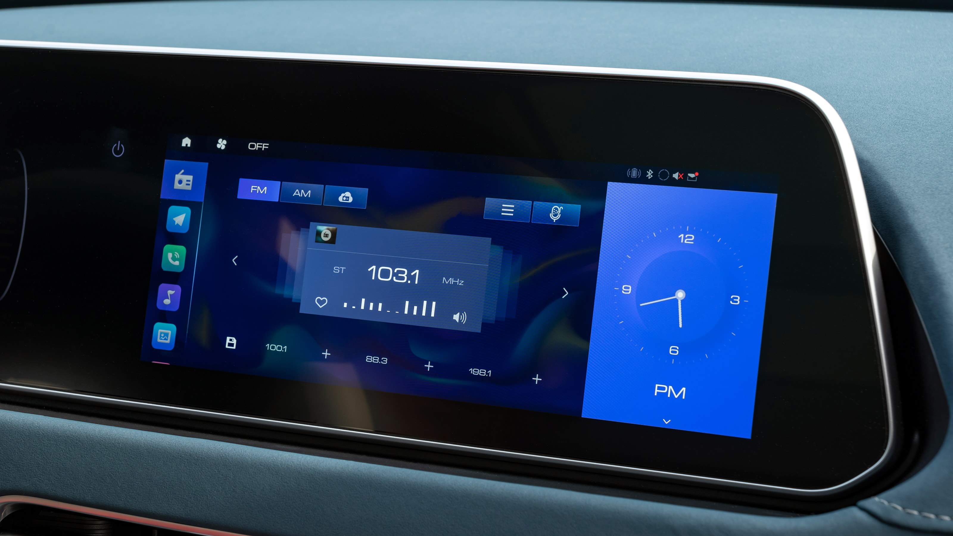 Ora Cat 01 - infotainment