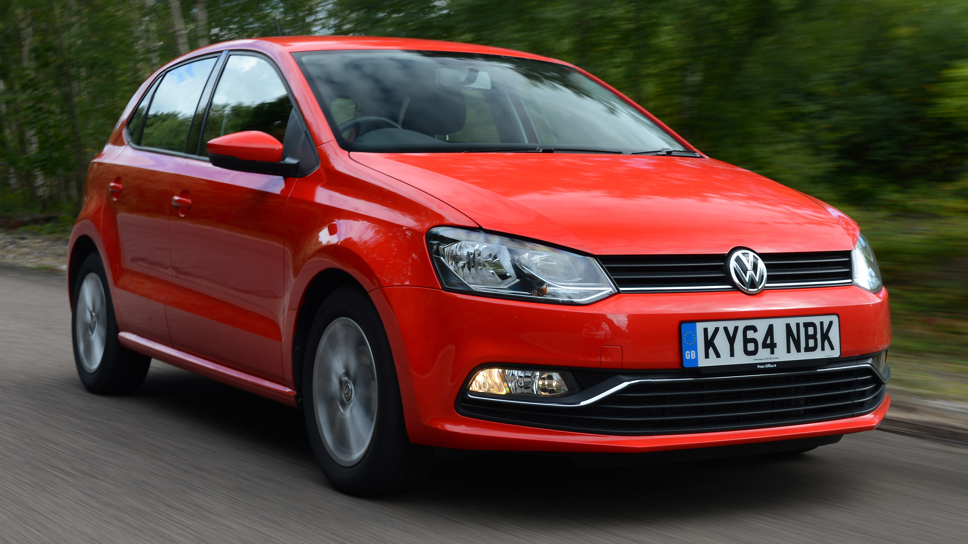Volkswagen Polo - front