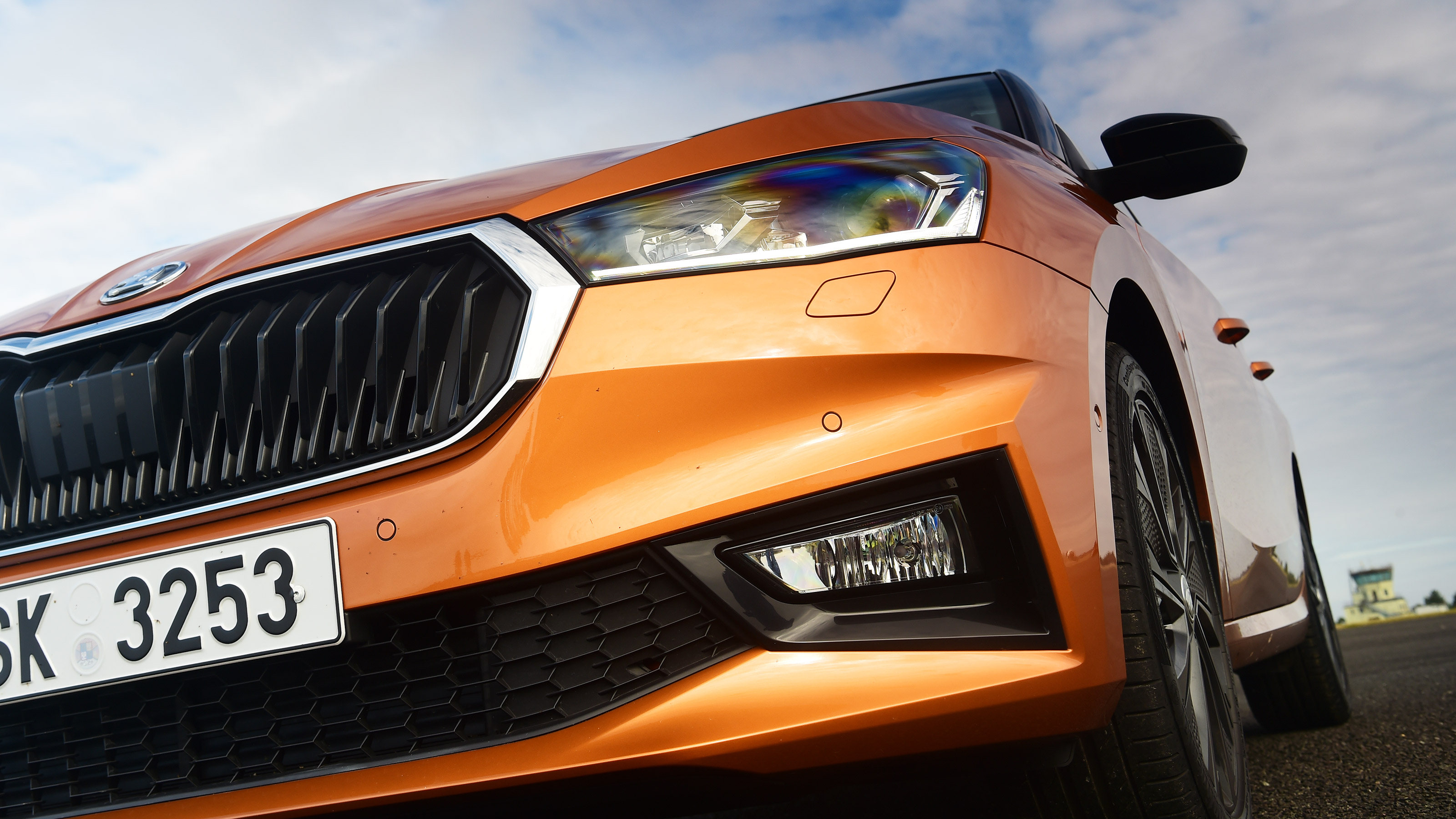 Skoda Fabia - front light