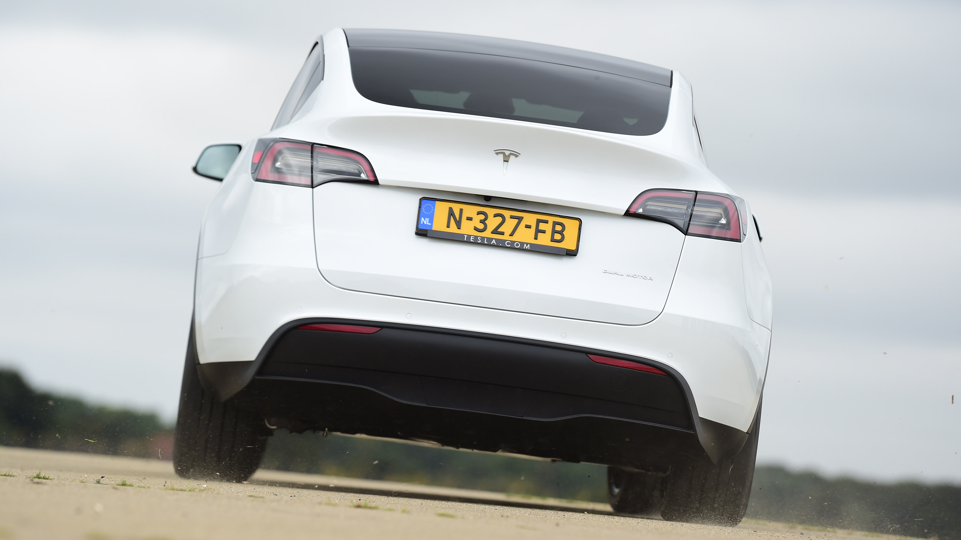 Tesla Model Y - rear cornering