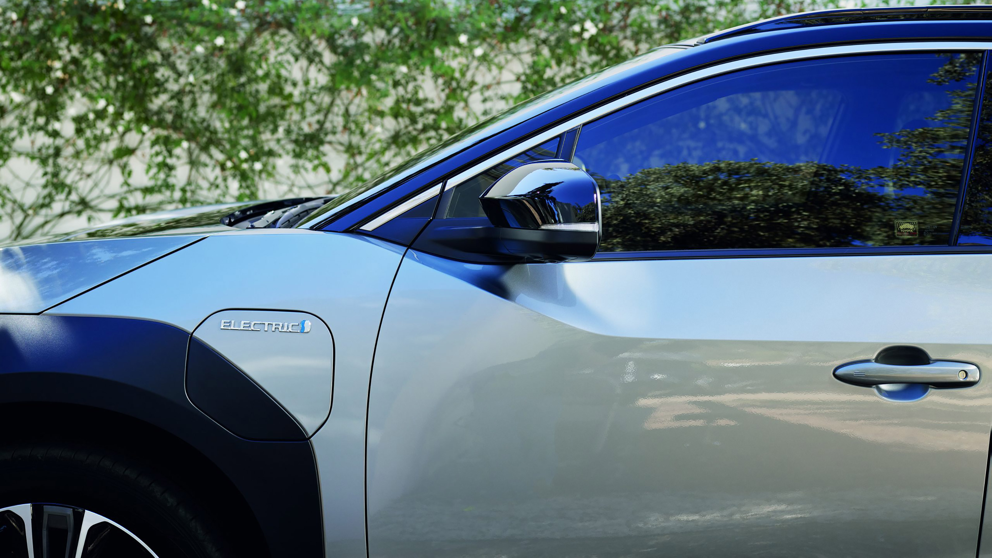 Toyota bZ4x - profile