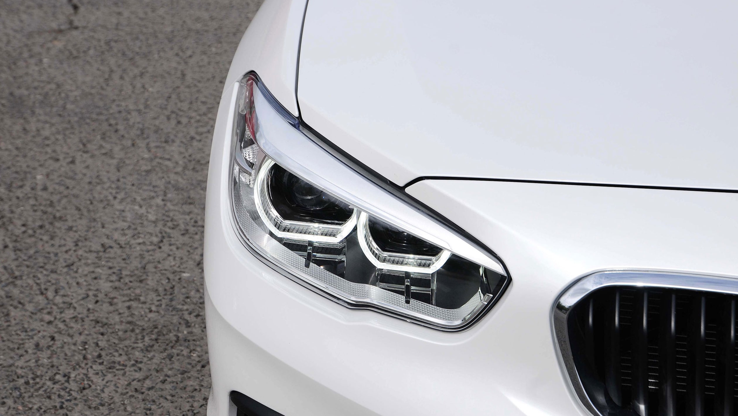 Used BMW 1 Series Mk2 - front light