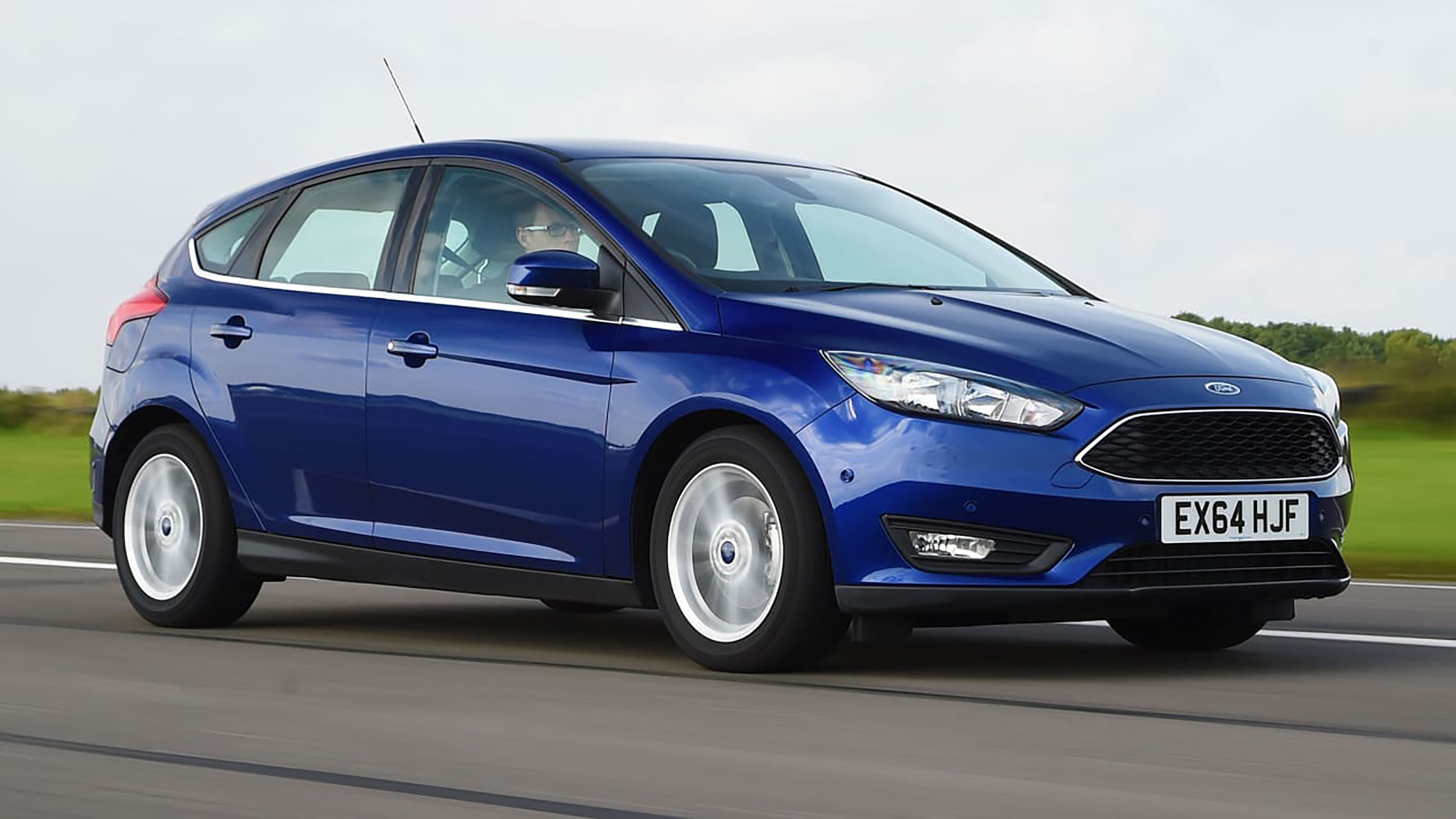 Facelifted Mk3 Ford Focus - front tracking
