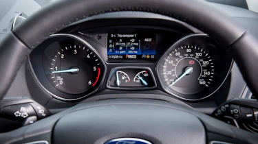 Used Ford Kuga Mk2 - dials