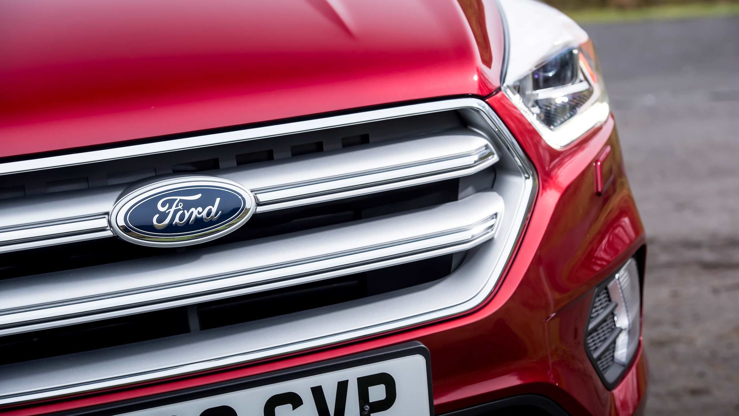 Used Ford Kuga Mk2 - grille
