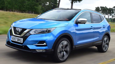 Used Nissan Qashqai Mk2 - front action