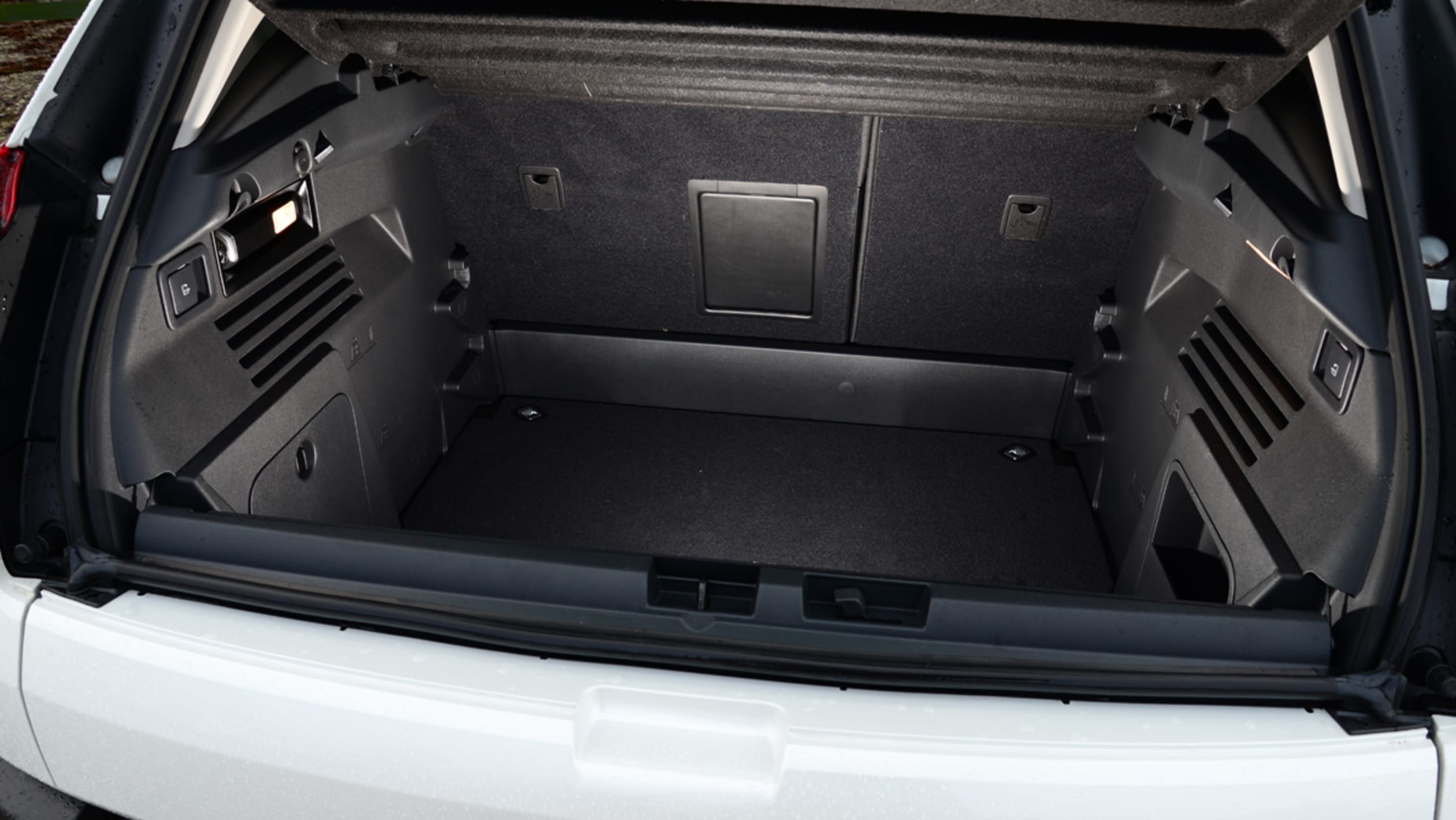 Used Peugeot 3008 Mk1 - boot