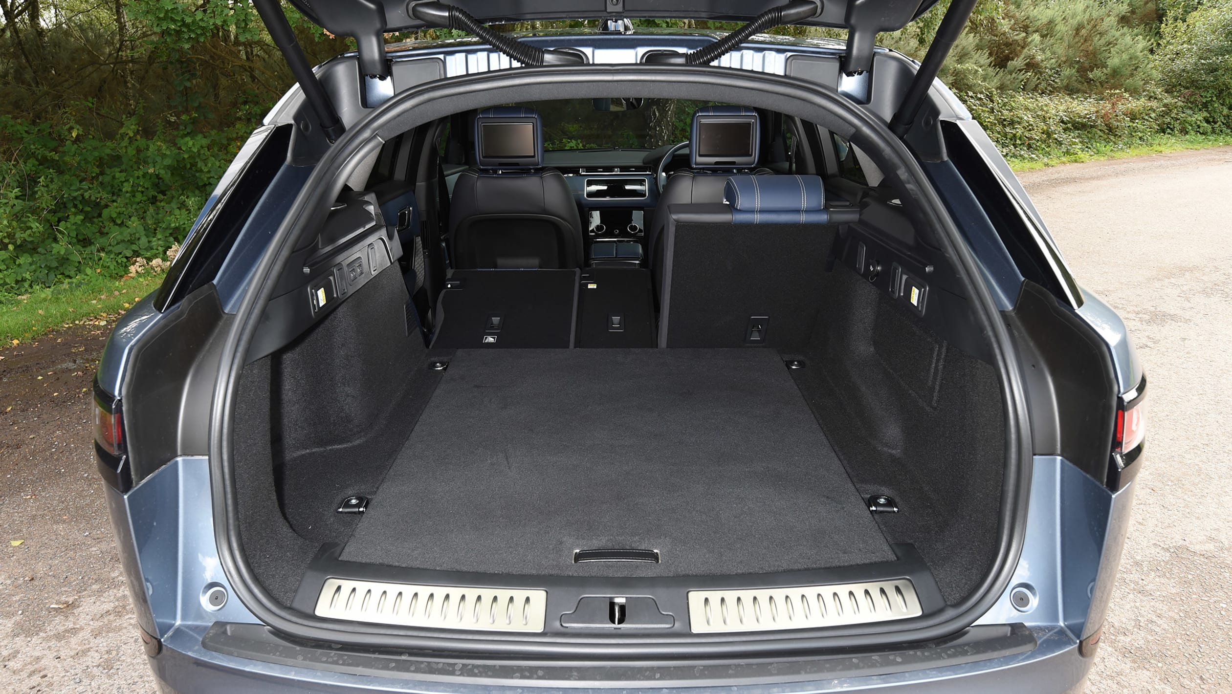 Used Range Rover Velar - boot