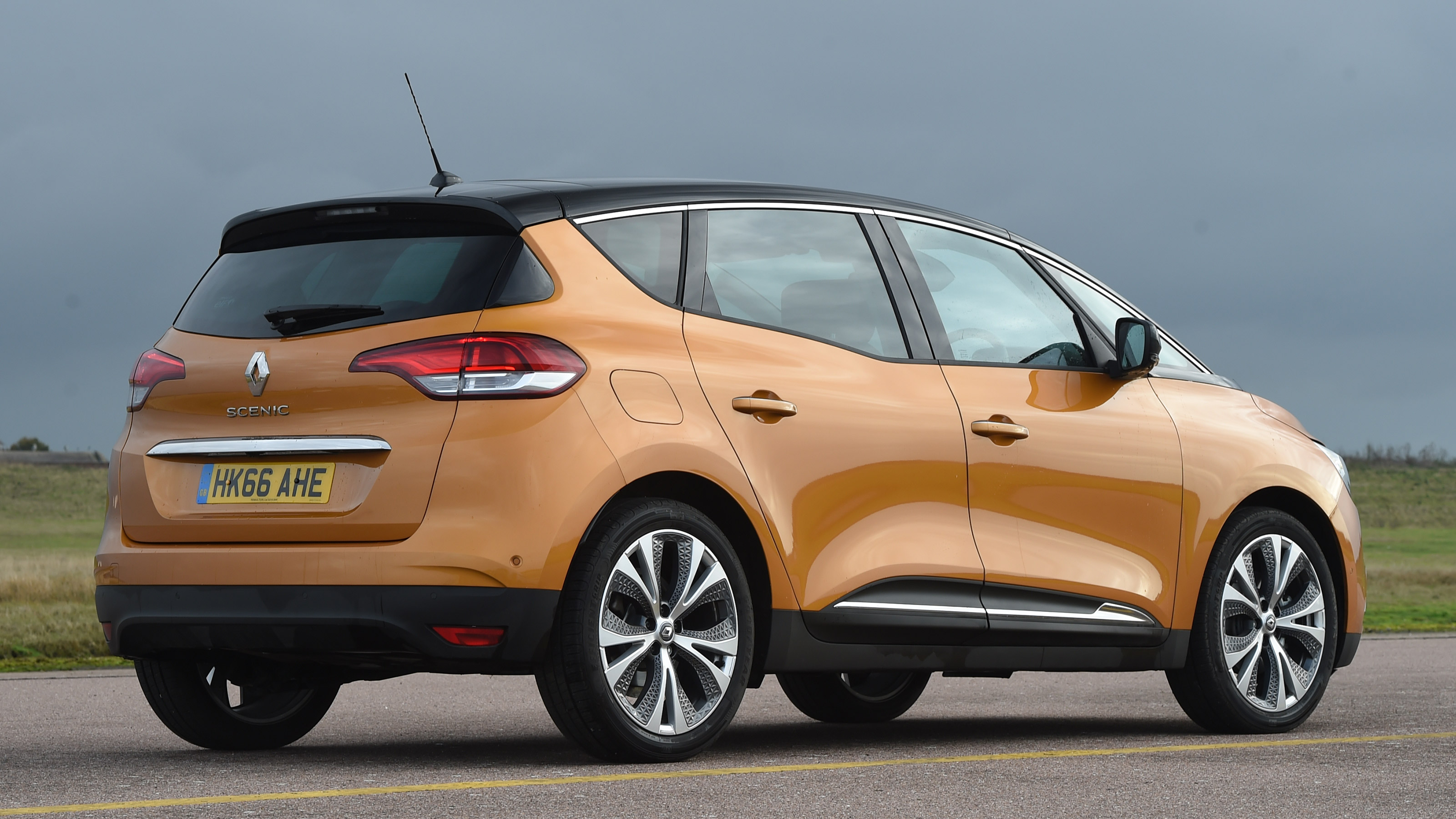 Used Renault Scenic Mk4 - rear