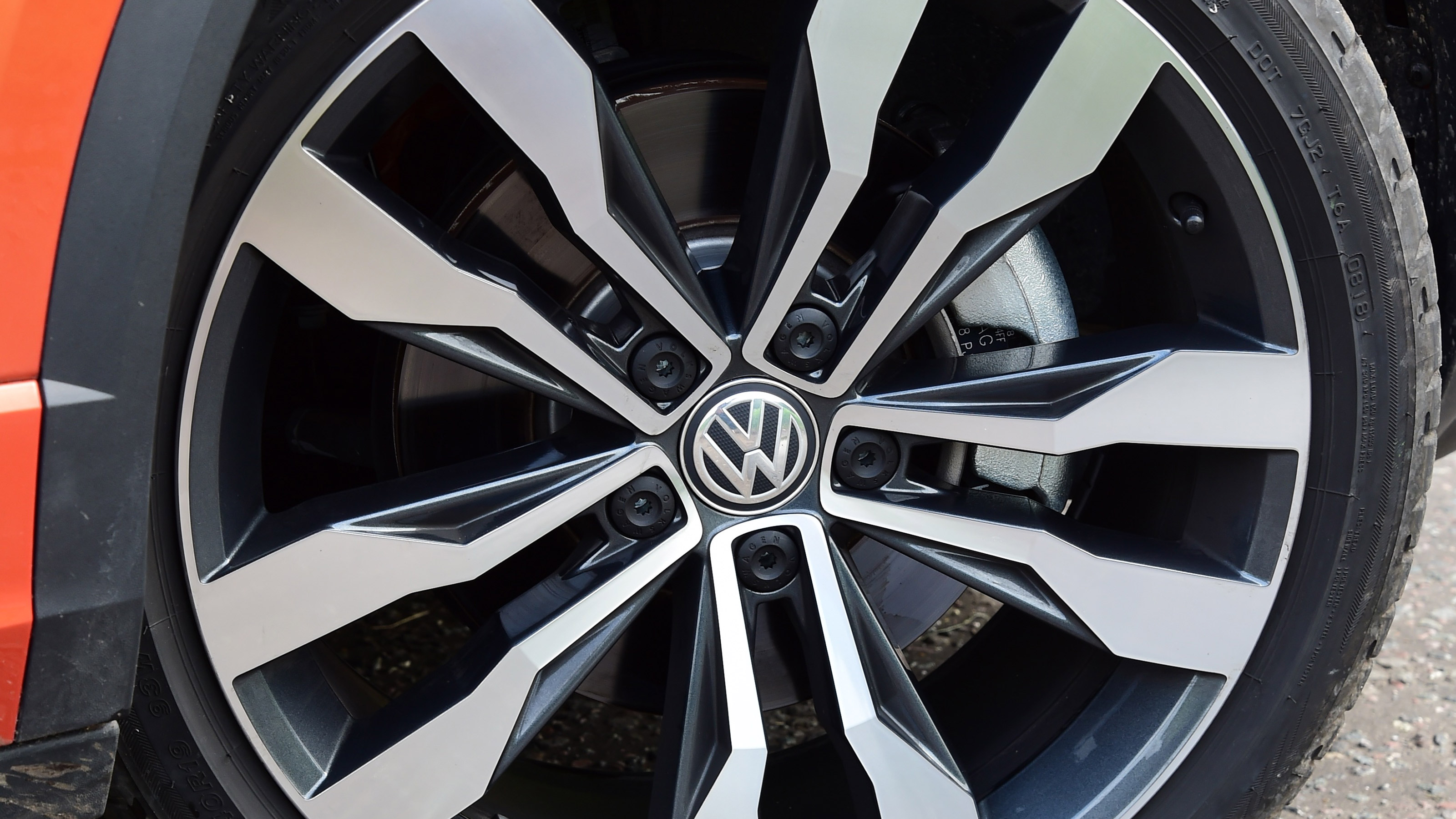 Used Volkswagen T-Roc - wheel