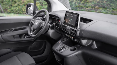 Vauxhall Combo-e - dash
