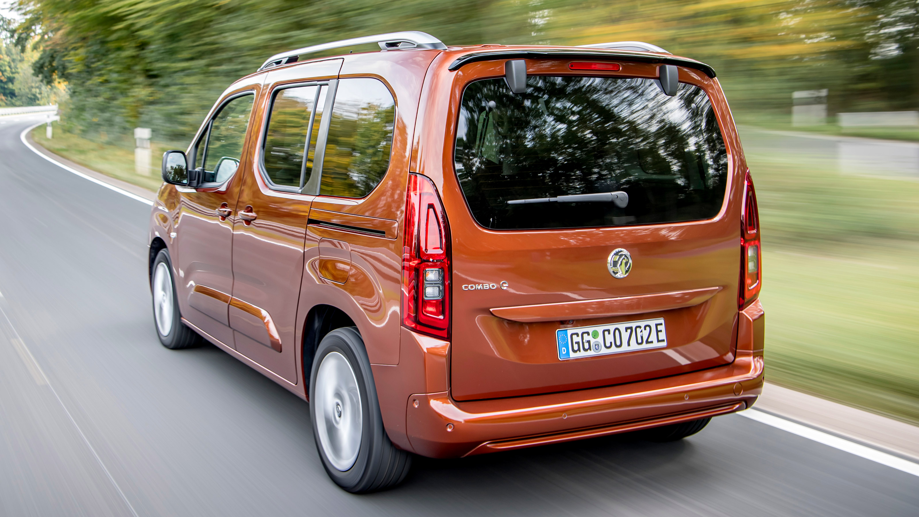 Vauxhall Combo-e Life - rear action