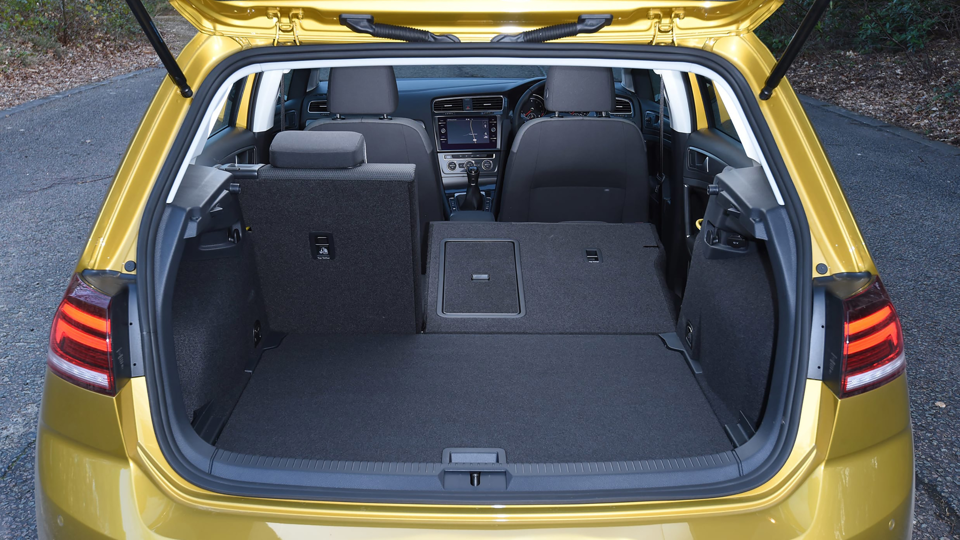 VW Golf Mk7.5 - boot