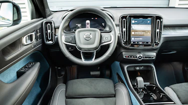 Volvo C40 - dash