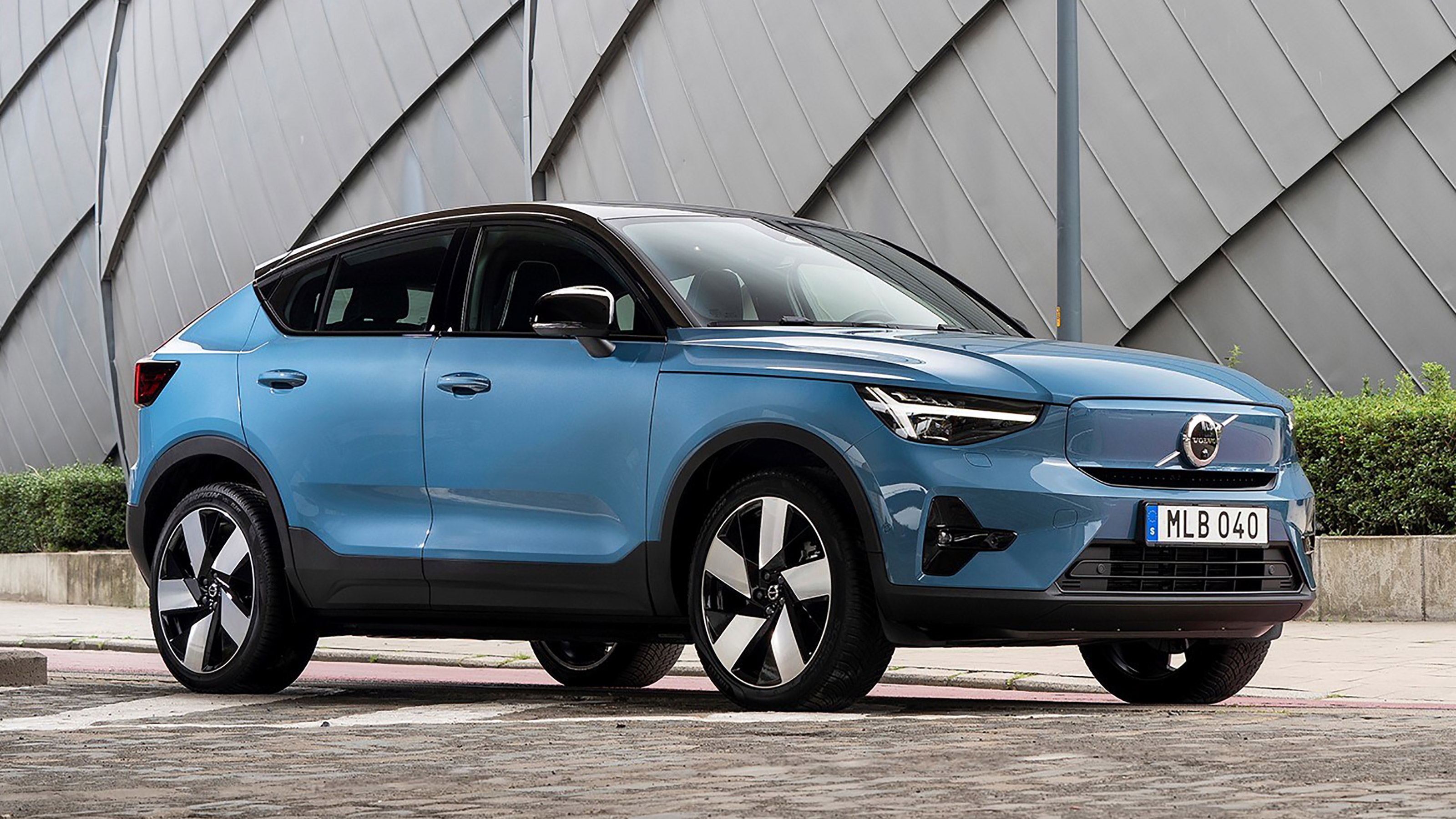 Volvo C40 Recharge - front static