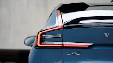 Volvo C40 Recharge - C40 badge