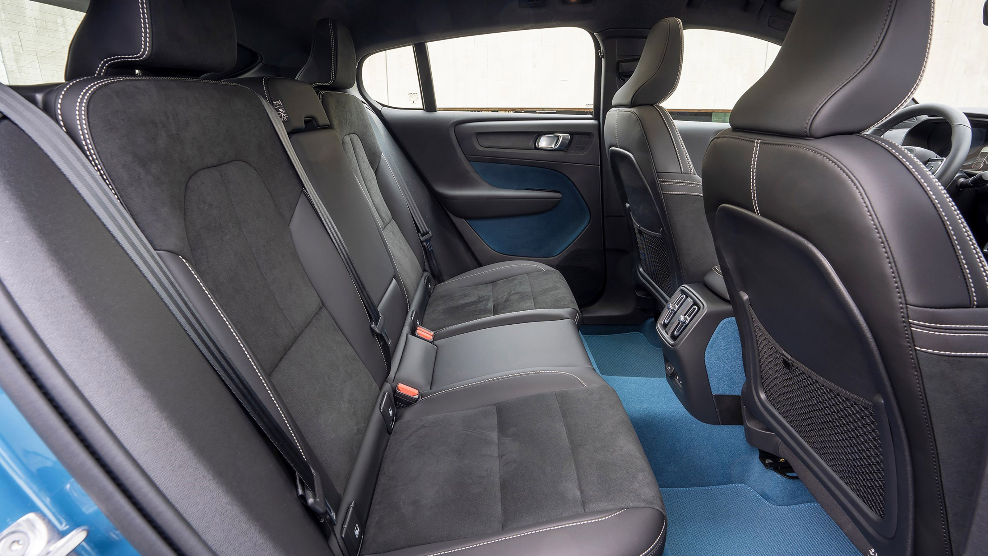 Volvo C40 Recharge - rear seats
