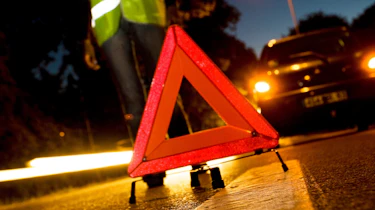 Emergency breakdown light in the road