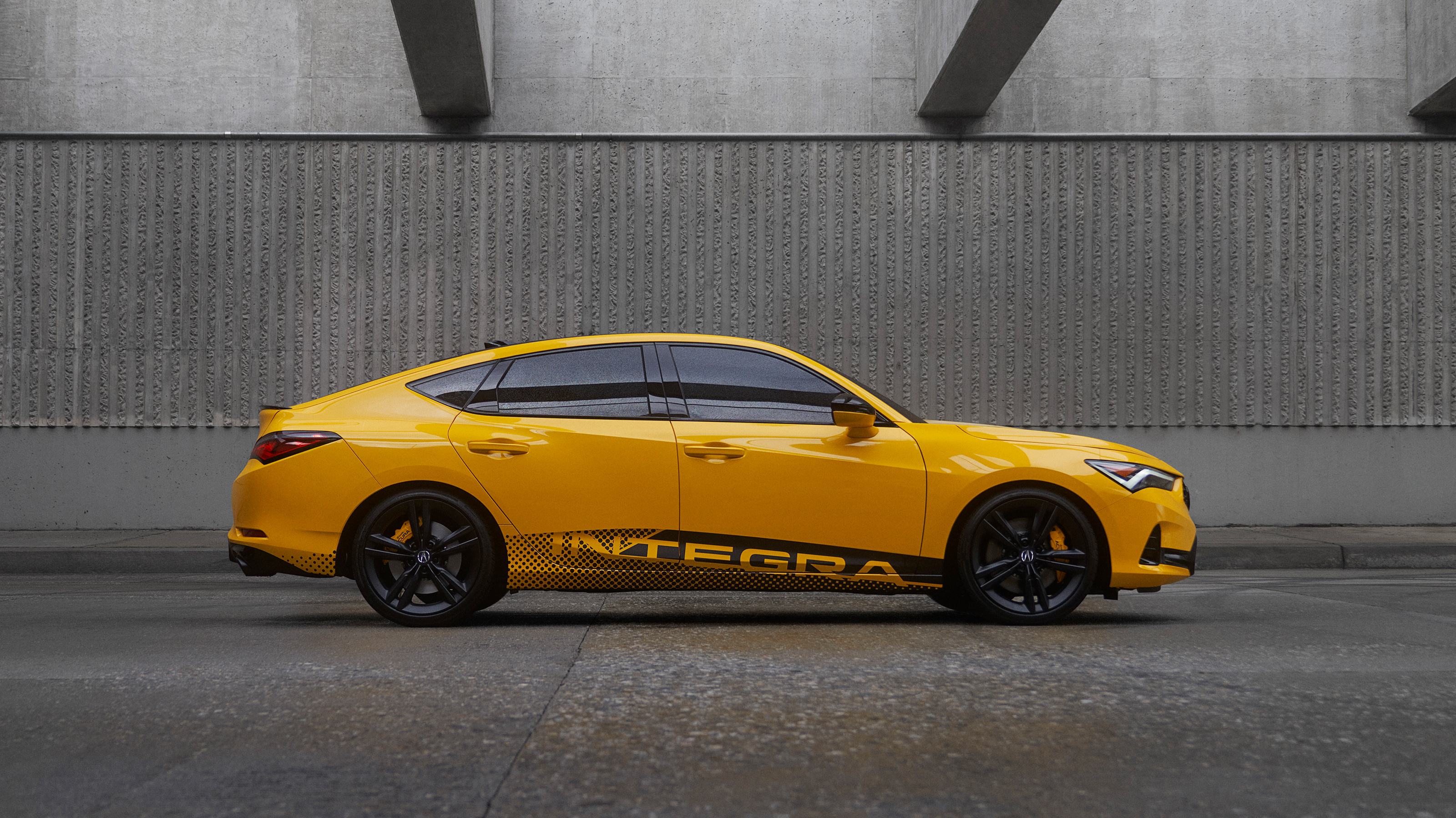 Acura Integra 2021 - side shot