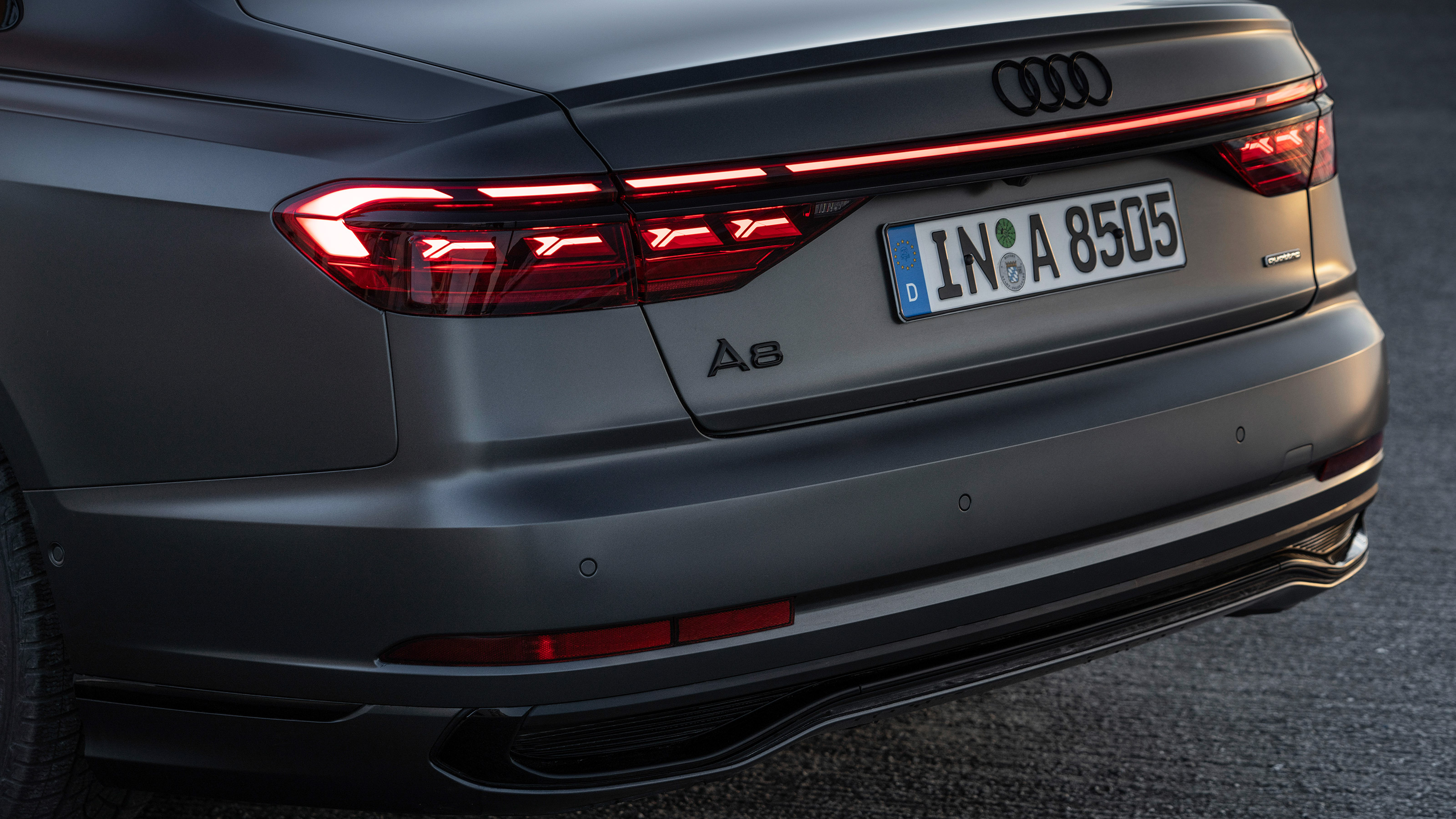 Audi A8 - rear detail