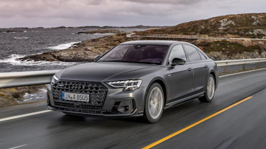 Audi A8 - front tracking