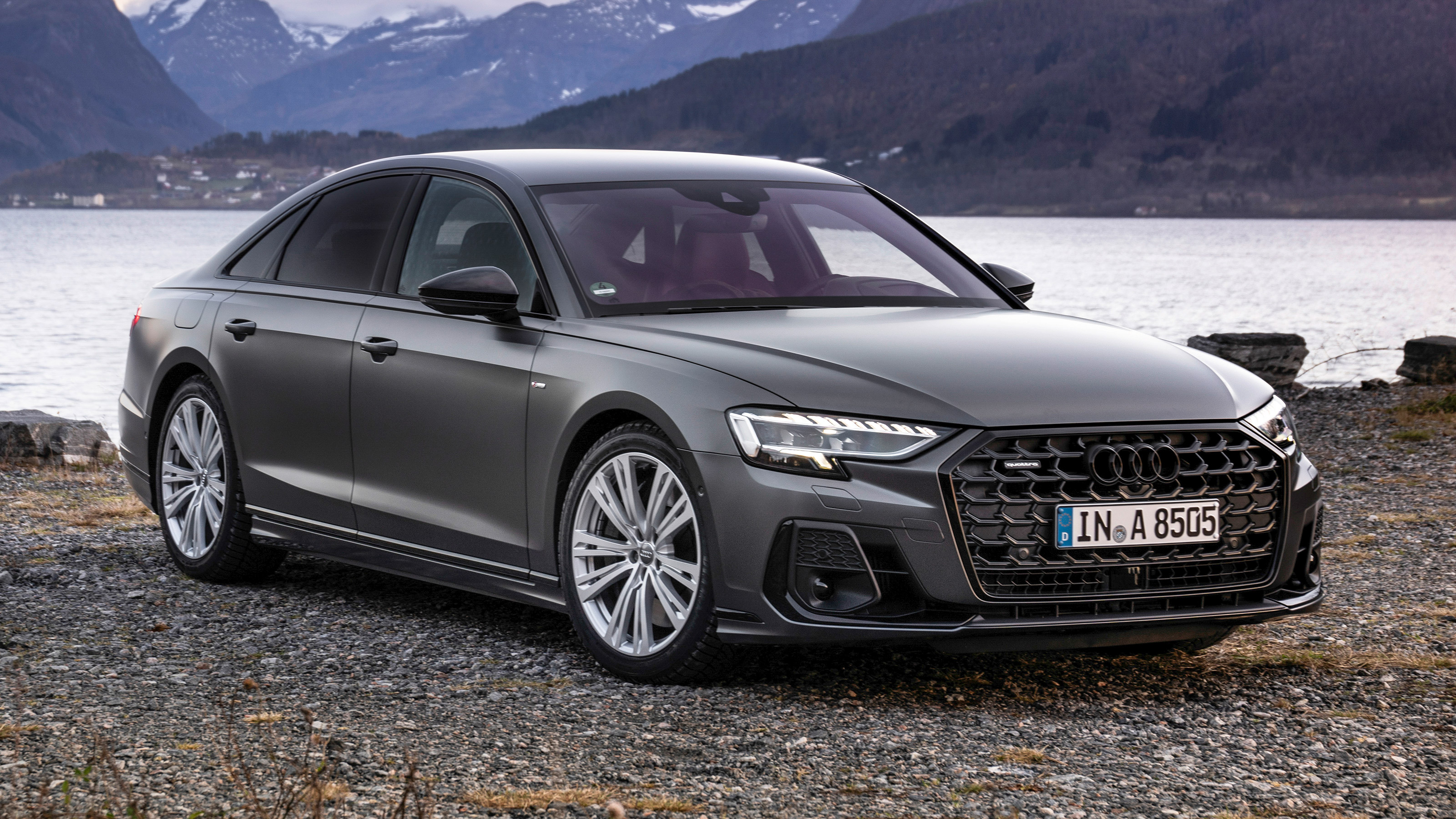 Audi A8 - front static