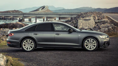 Audi A8 - side