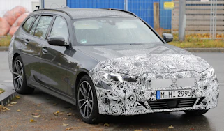 BMW 3 Series Touring - spyshot 1