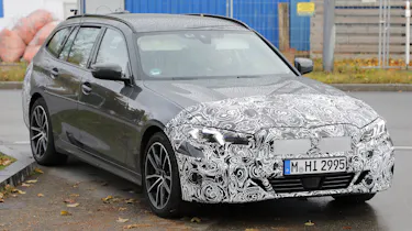BMW 3 Series Touring - spyshot 1