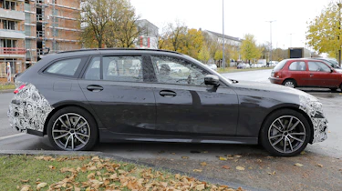 BMW 3 Series Touring - spyshot 4