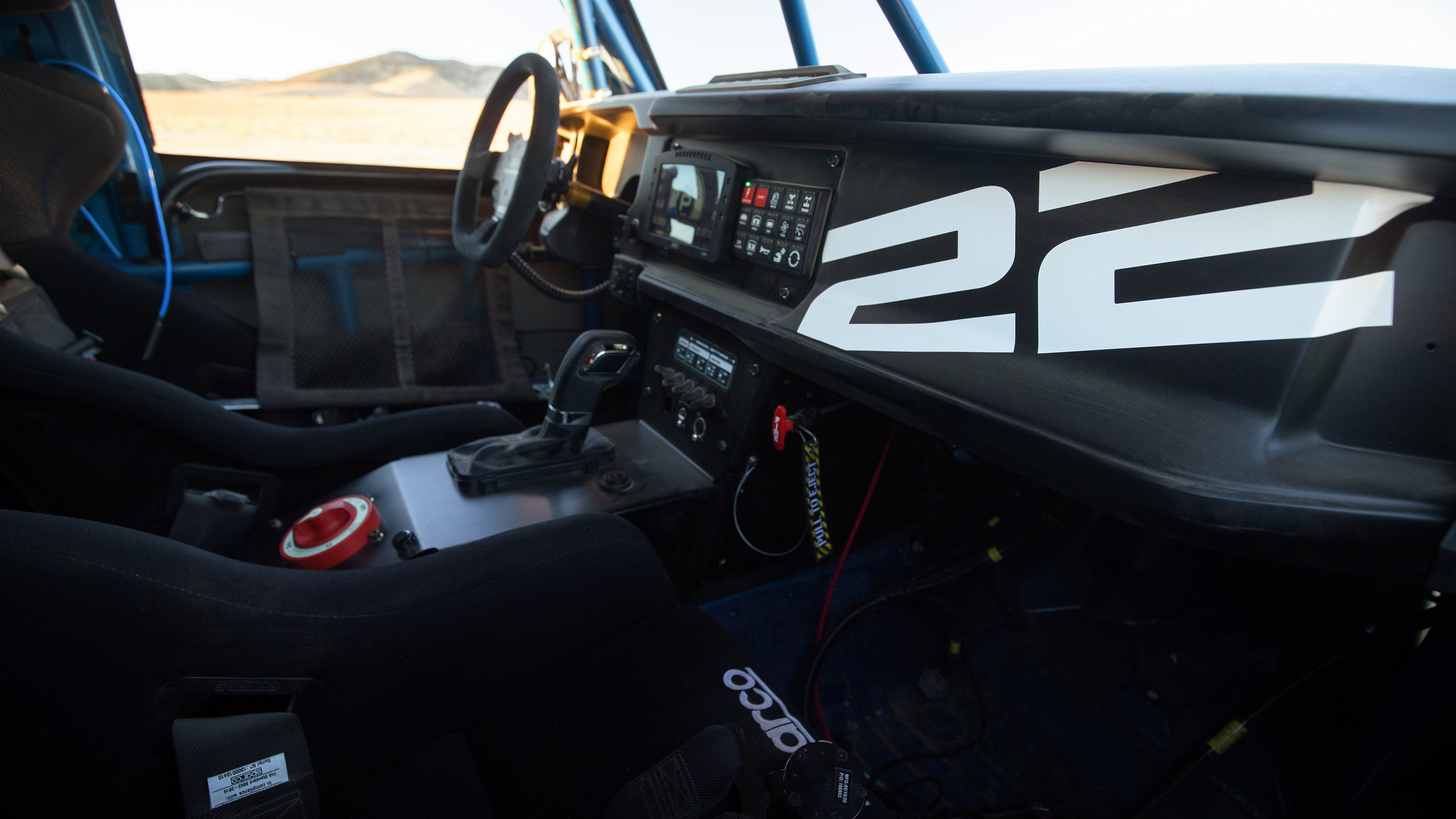 Ford Bronco DR - dash