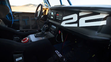 Ford Bronco DR - dash