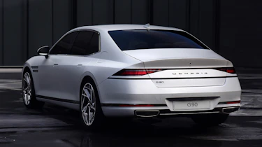 Genesis G90 - rear static