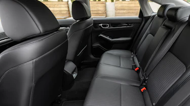 Honda Civic 2021 - rear seats