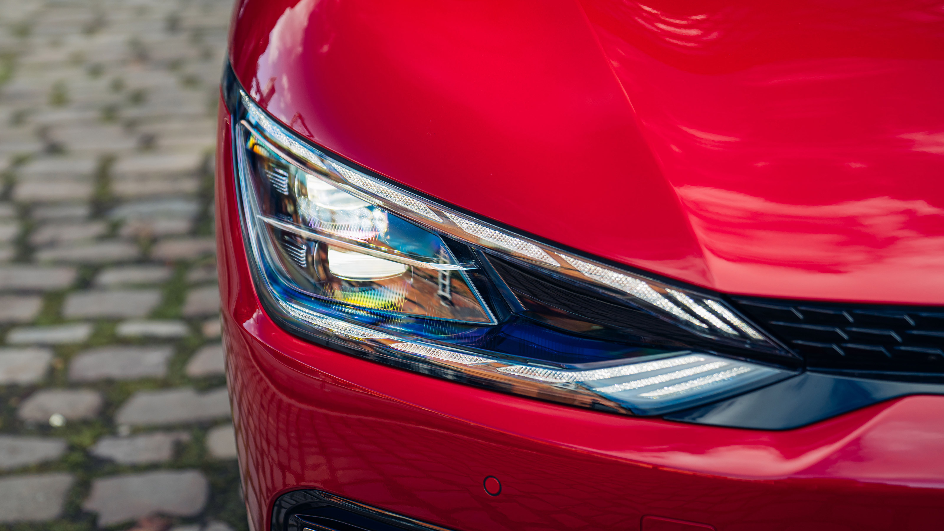 Kia EV6 AWD - front lights